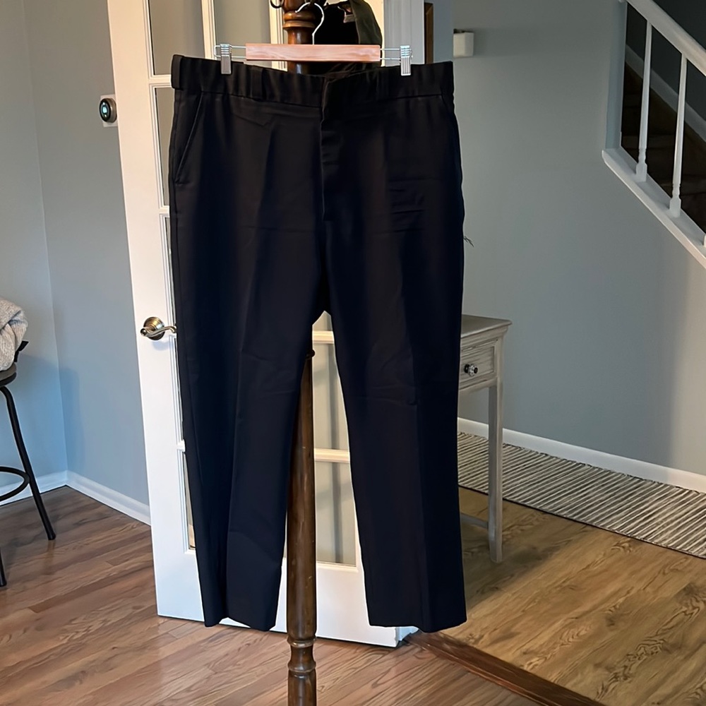 2 pairs men’s black Elbeco Classic 40R pants